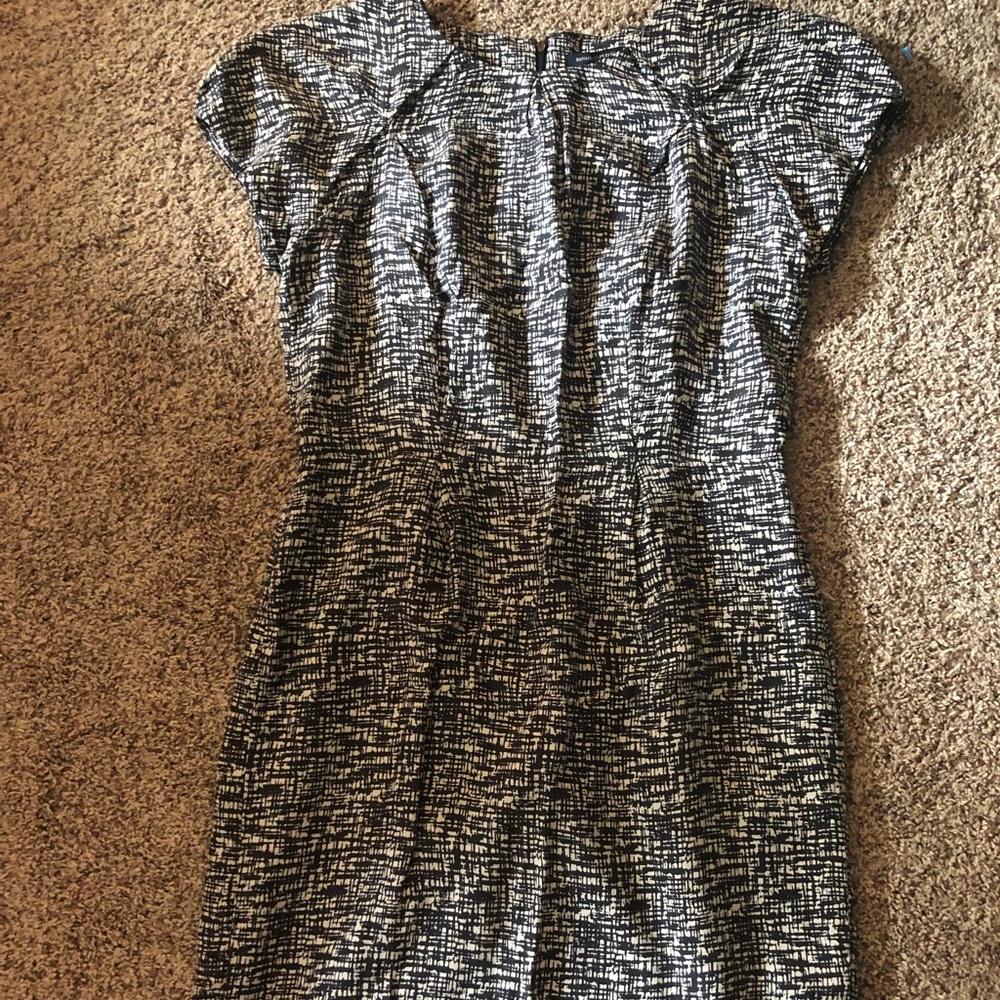 Black and cream Banana Republic dress